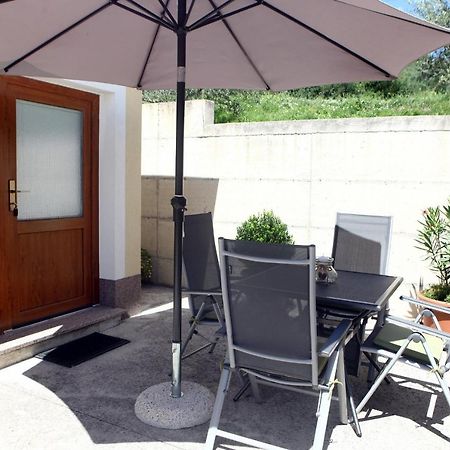 Classy Apartment With Garden View Laura Portoroz Exterior foto